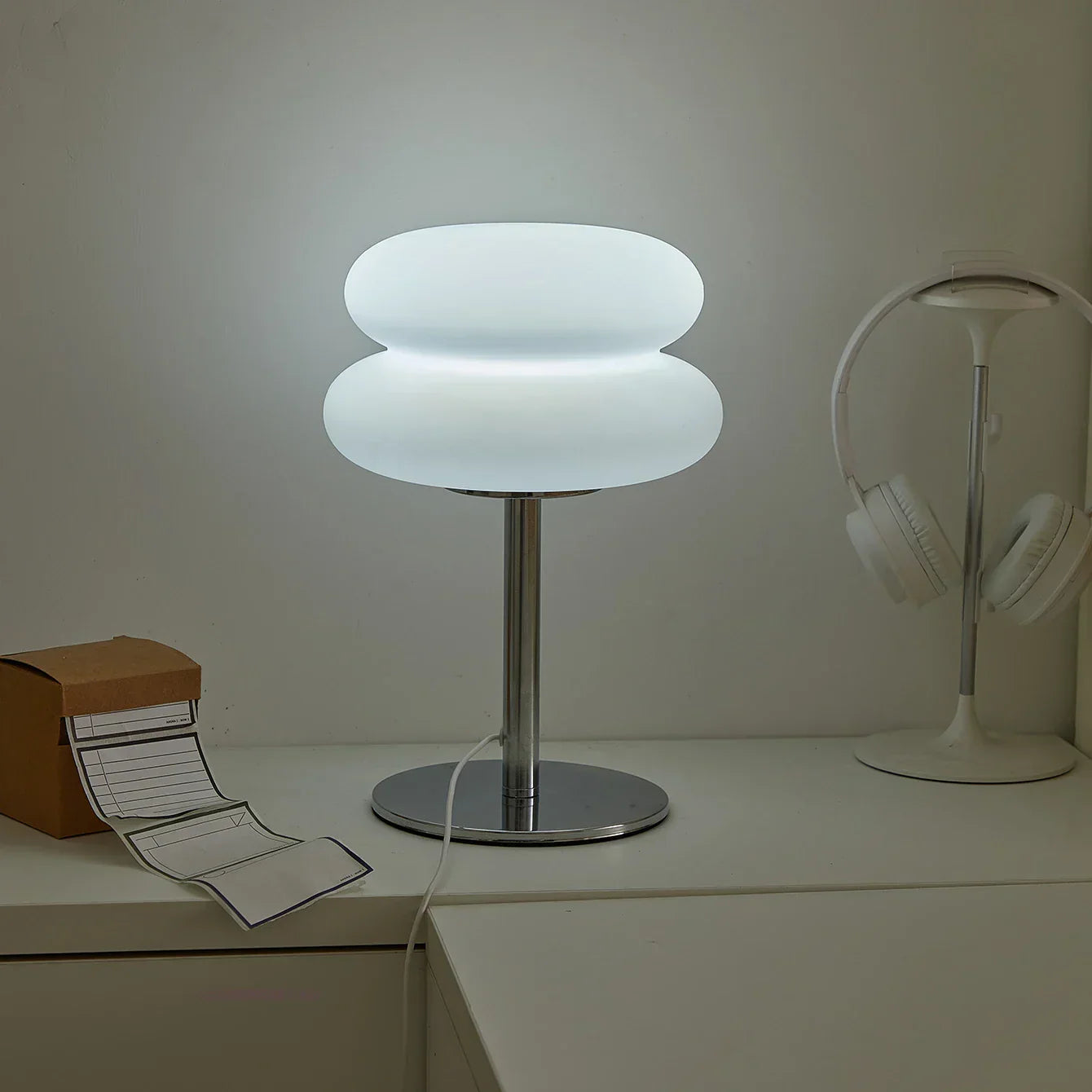 Tri-Color Dimming Table Lamp with 9 Brightness Levels – Creamy Bedside and Desk Lamp