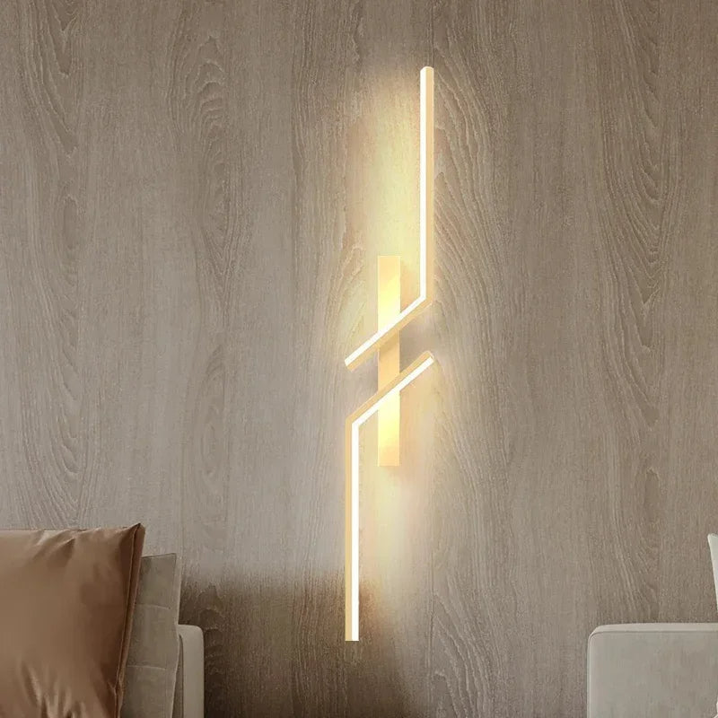 StrahlForm – Minimalist LED wall light with high efficiency