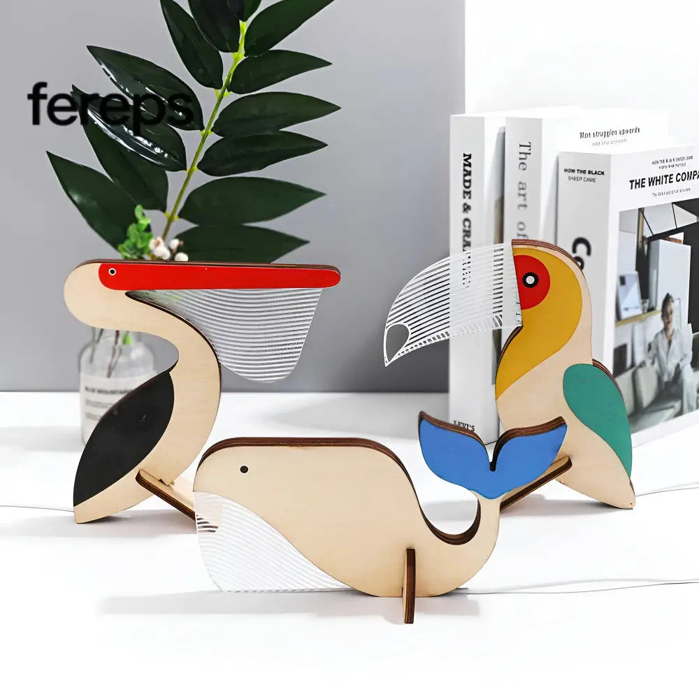 Decorative wooden animal table lamp - cute designs for children’s rooms