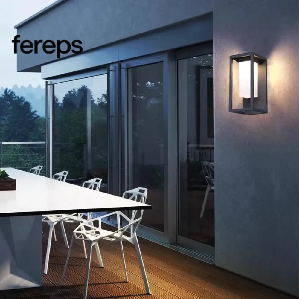 Louisa Luxe Outdoor Wall Light Wall Lamp